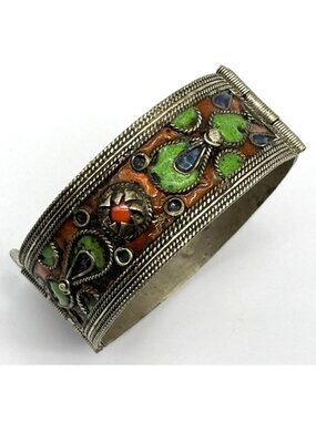 Antique Berber Kabyle Ethnic Tribal Hinged Cuff Bracelet Enamel Metalwork Detail